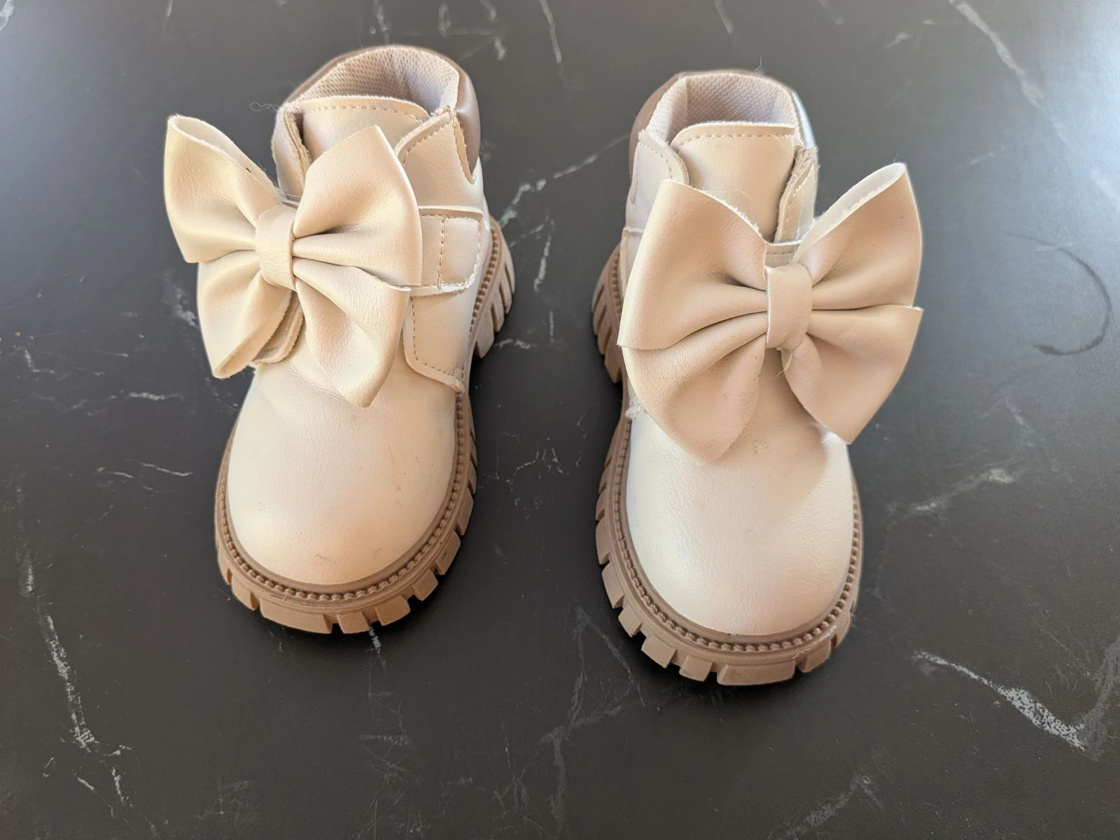 Bottines fille 🤔